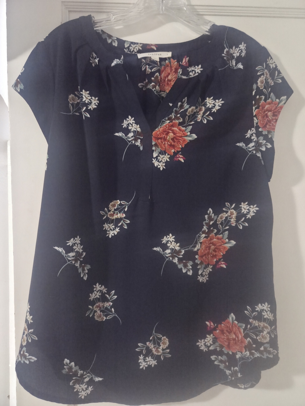 fun 2 fun Navy Floral Split V-Neck Short Sleeve Blouse